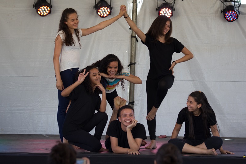 As apresentações dos alunos dos cursos técnicos integrados ao Ensino Médio foram feitas no último dia do Simpeex e passaram mensagem pelo respeito às diferenças (foto: Victor Ferreira)